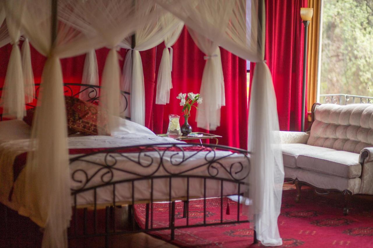 קרנוויל Quiet Mind Lodge, Spa & Retreat Sequoias מראה חיצוני תמונה