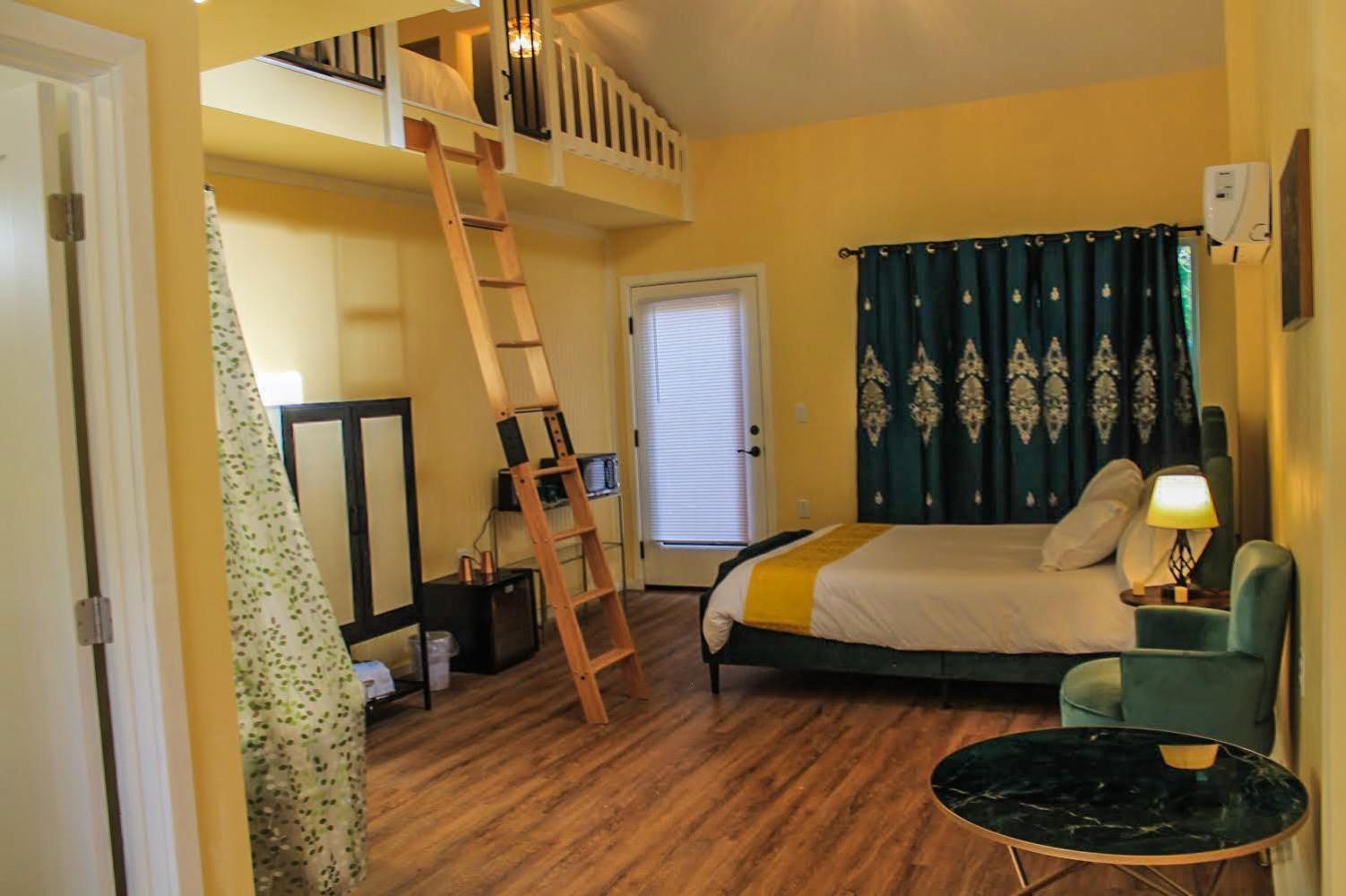 קרנוויל Quiet Mind Lodge, Spa & Retreat Sequoias מראה חיצוני תמונה