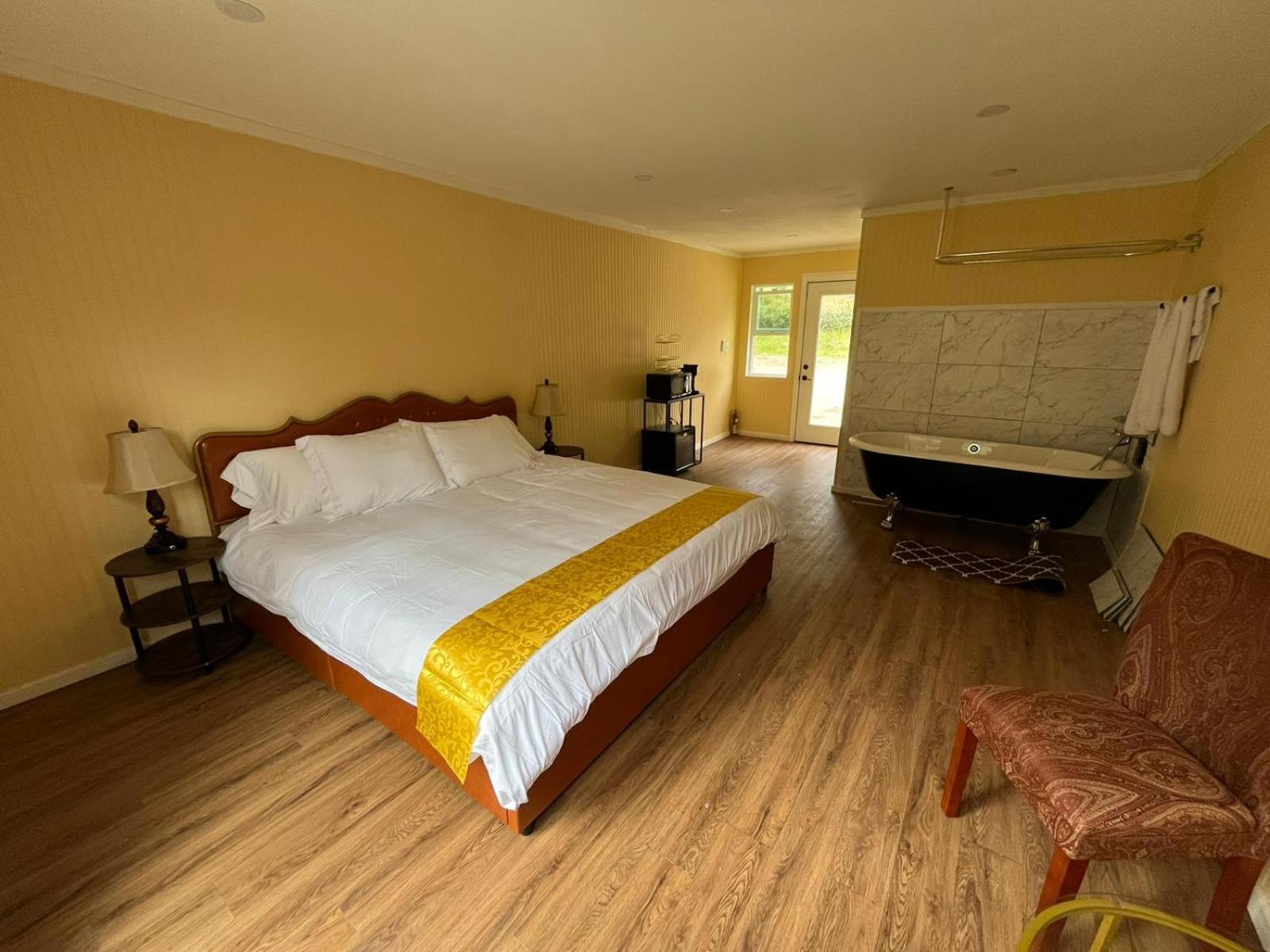 קרנוויל Quiet Mind Lodge, Spa & Retreat Sequoias מראה חיצוני תמונה