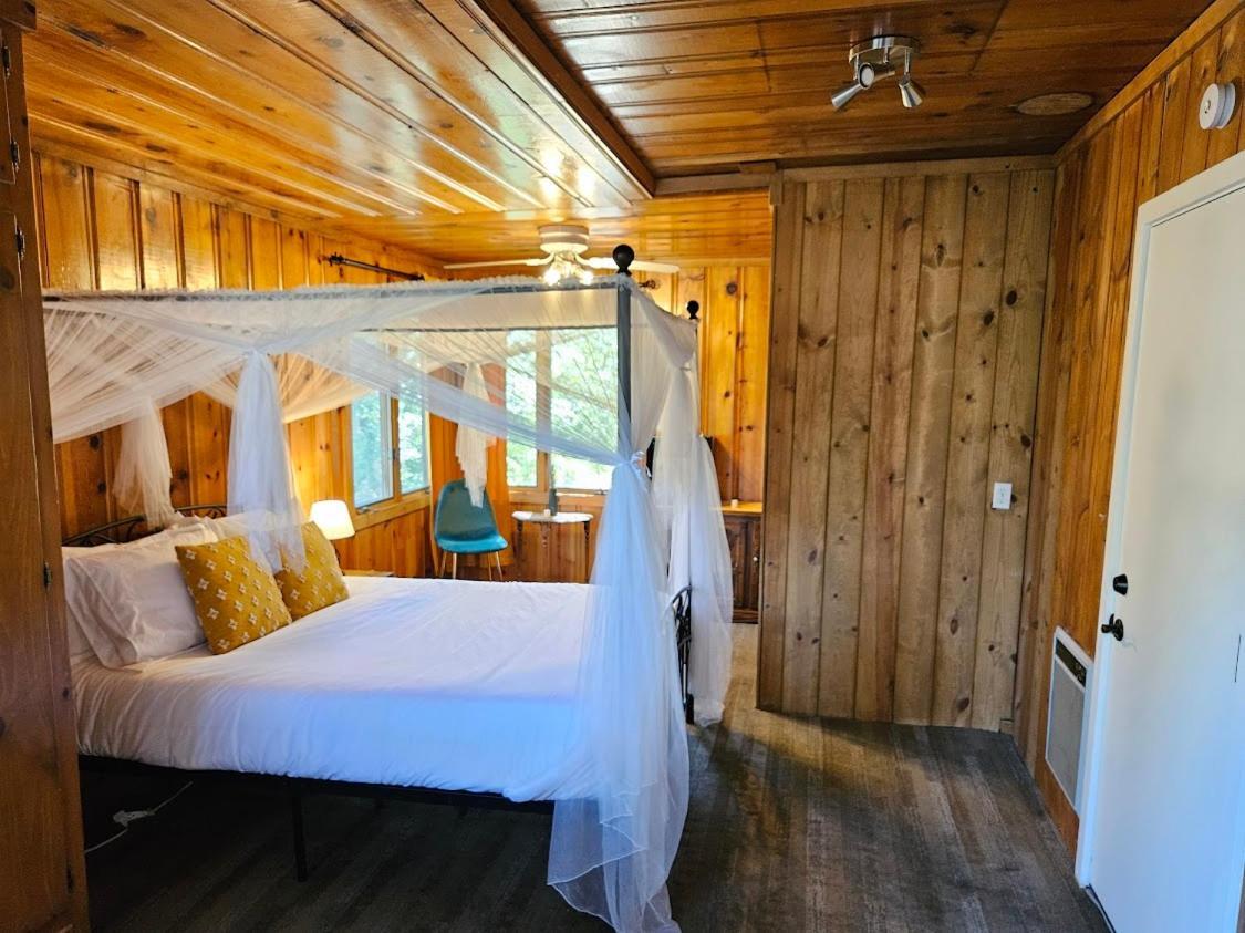 קרנוויל Quiet Mind Lodge, Spa & Retreat Sequoias מראה חיצוני תמונה